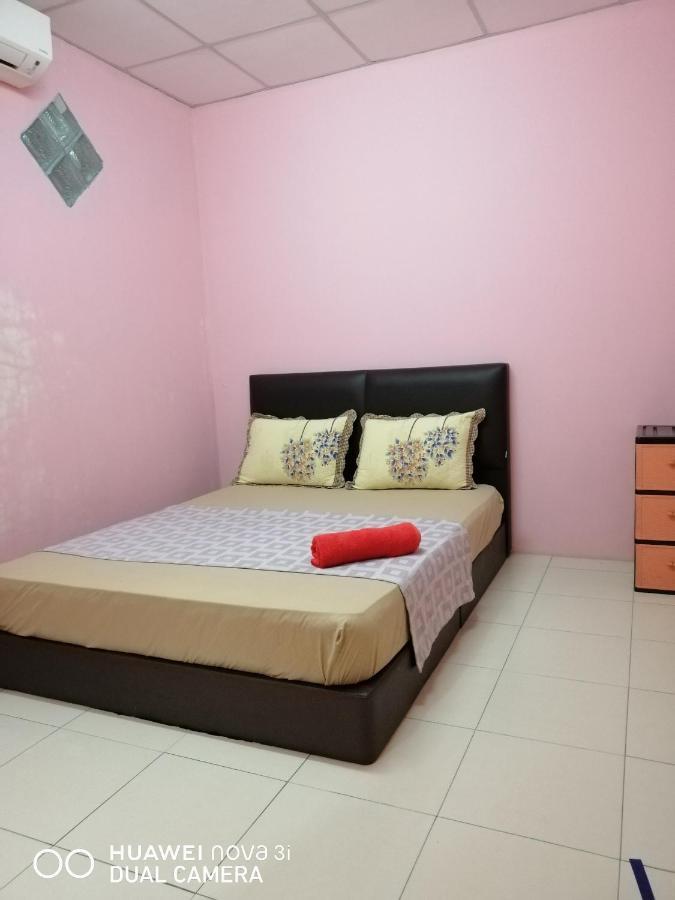 Layla Inn Batu Pahat Eksteriør bilde