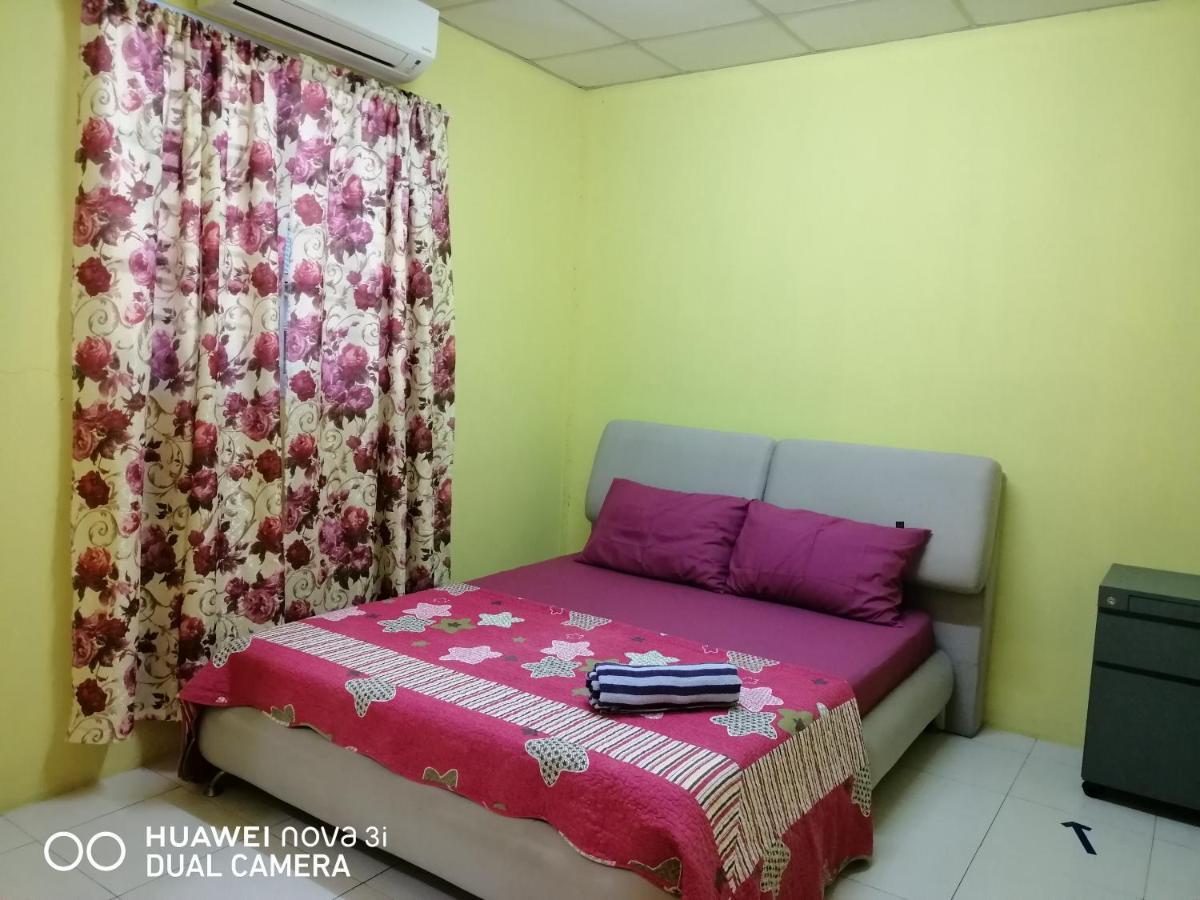 Layla Inn Batu Pahat Eksteriør bilde