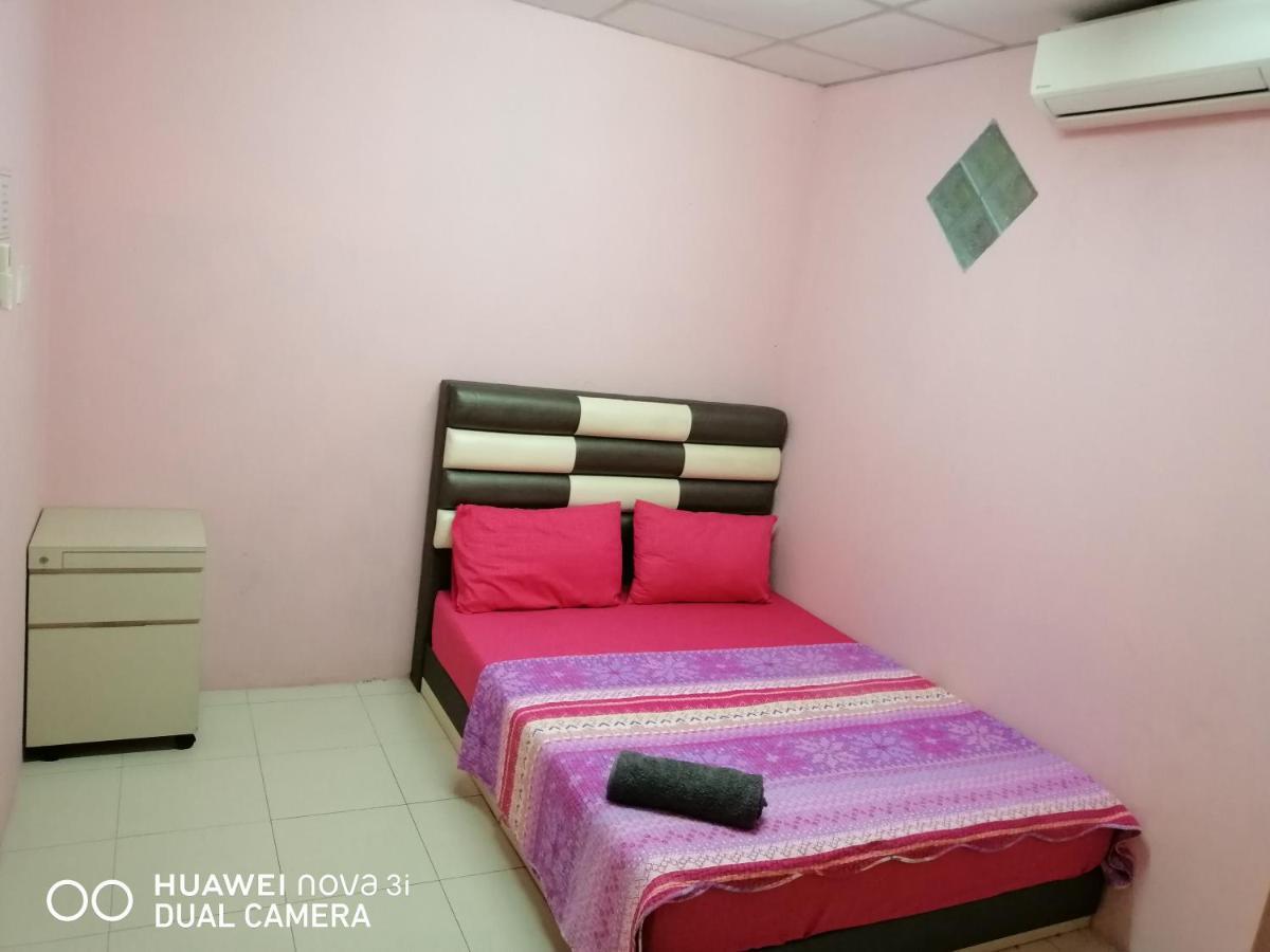 Layla Inn Batu Pahat Eksteriør bilde
