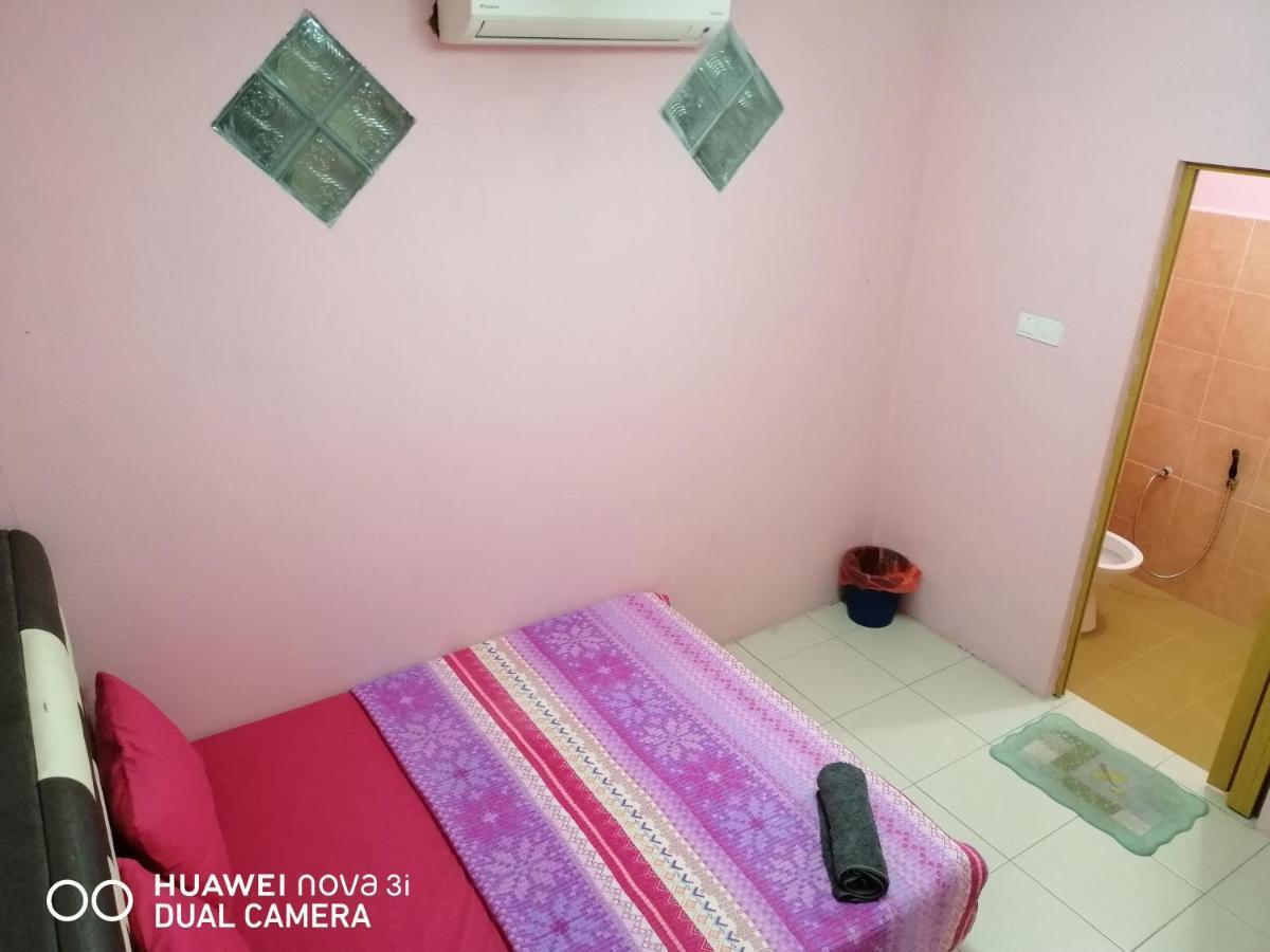 Layla Inn Batu Pahat Eksteriør bilde