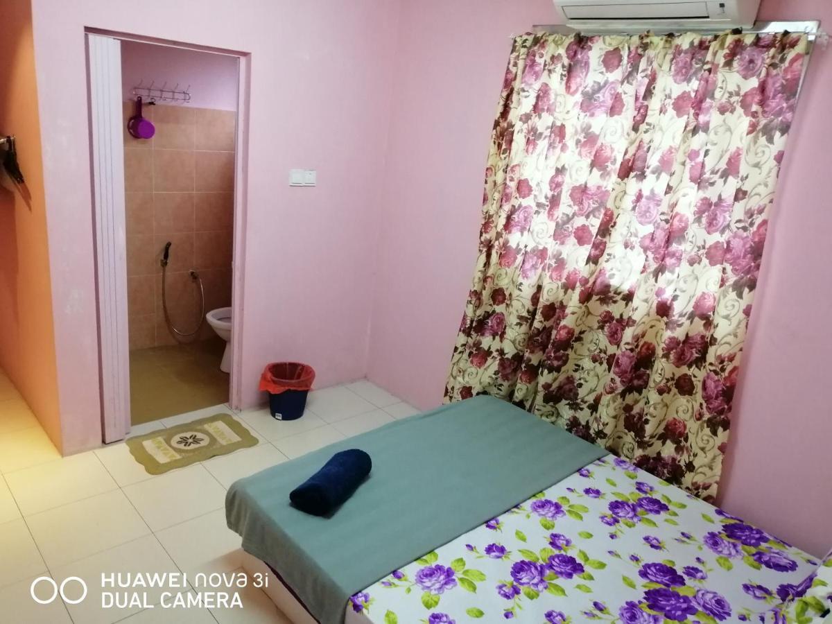 Layla Inn Batu Pahat Eksteriør bilde