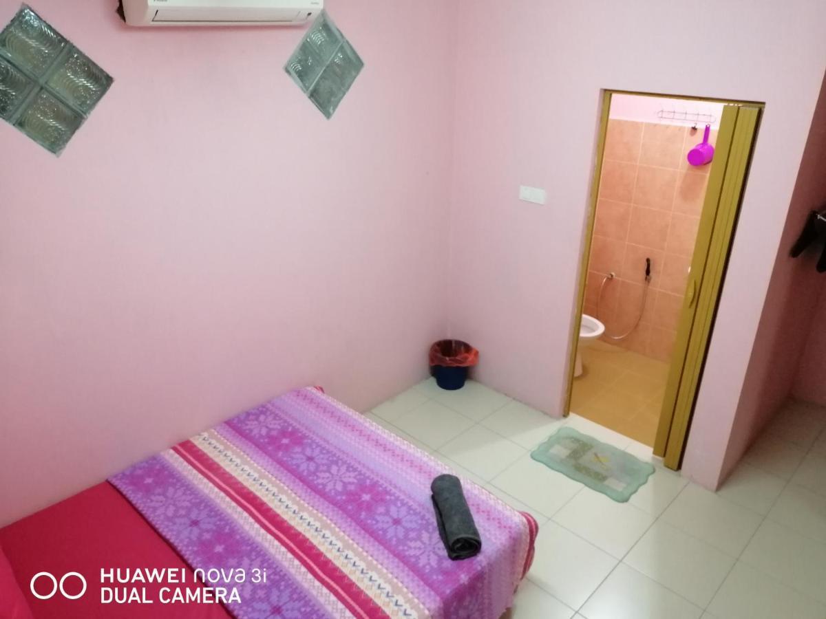 Layla Inn Batu Pahat Eksteriør bilde