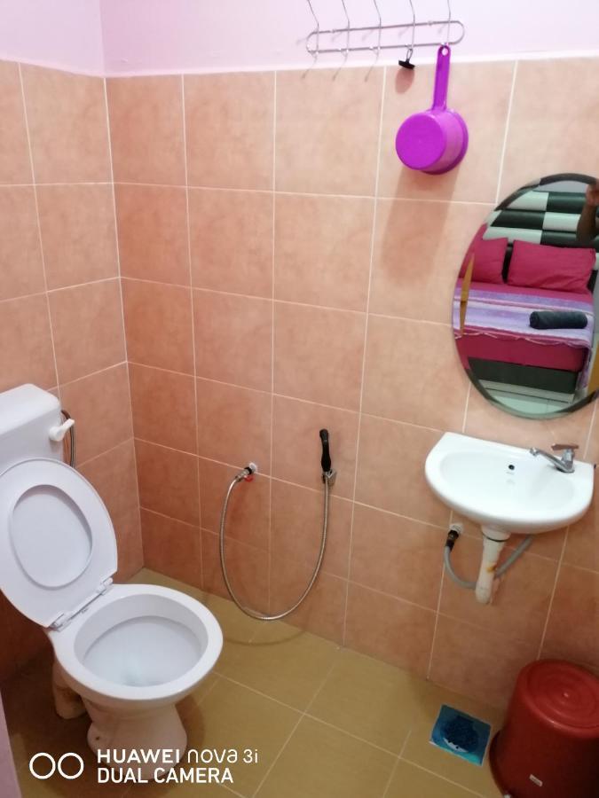 Layla Inn Batu Pahat Eksteriør bilde