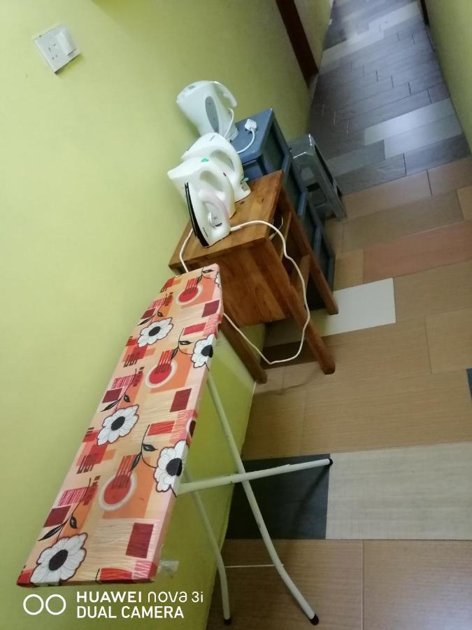 Layla Inn Batu Pahat Eksteriør bilde